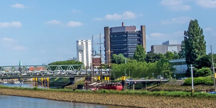 Alt: Produktionsstandort AB InBev in Bremen mit intelligenter Gebäude- und Prozesssteuerung